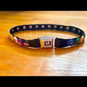Bottle cap belt little Earth